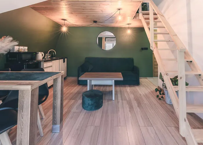 Lejlighed Na Strychu U Babci